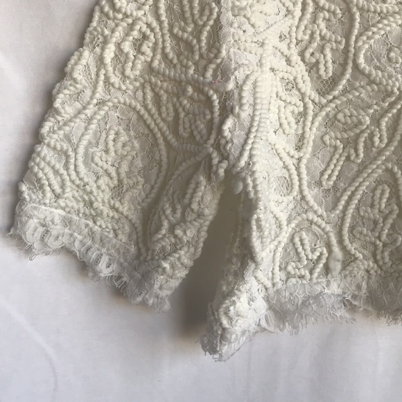 Windsor white brocade crop top with raw edges - Picture 3 of 9